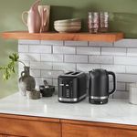 Kitchenaid Toaster 5KMT2109BSX Stainless steel Lifestyle