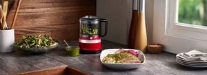 Kitchenaid Chopper 5KFC3516BER Empire red Lifestyle