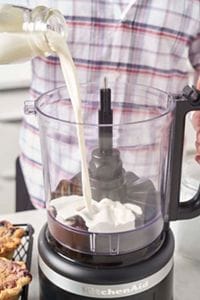 Kitchenaid-Food-processor-5KFP0921BBM-Matte-black-Lifestyle